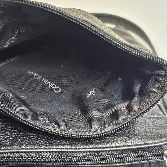 Calvin Klein Black Pebbled Leather Crossbody Purse with Faux Lock On Front - Picture 8 of 10